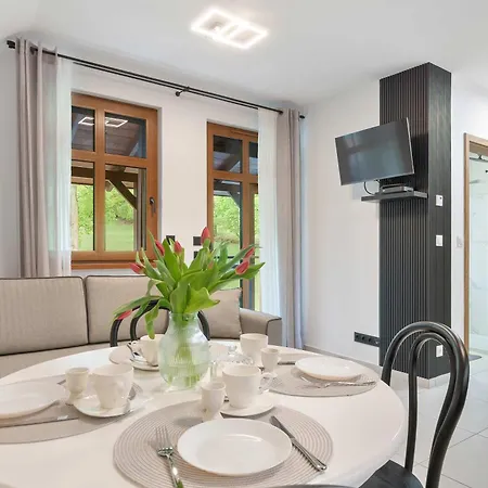 Stylowy Z Balkonem W Spokojnej Okolicy By Renters شقة *